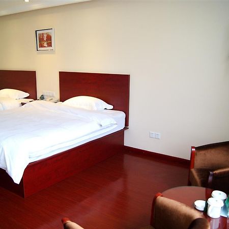 Greentree Inn Shanghai Minhang District Beiqiao Subway Station Express Hotel Exterior foto