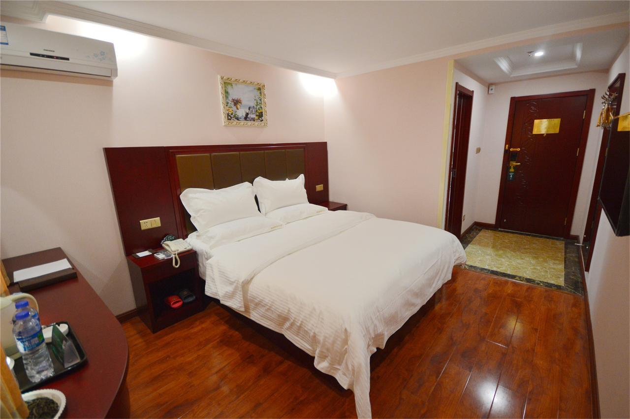 Greentree Inn Shanghai Minhang District Beiqiao Subway Station Express Hotel Exterior foto